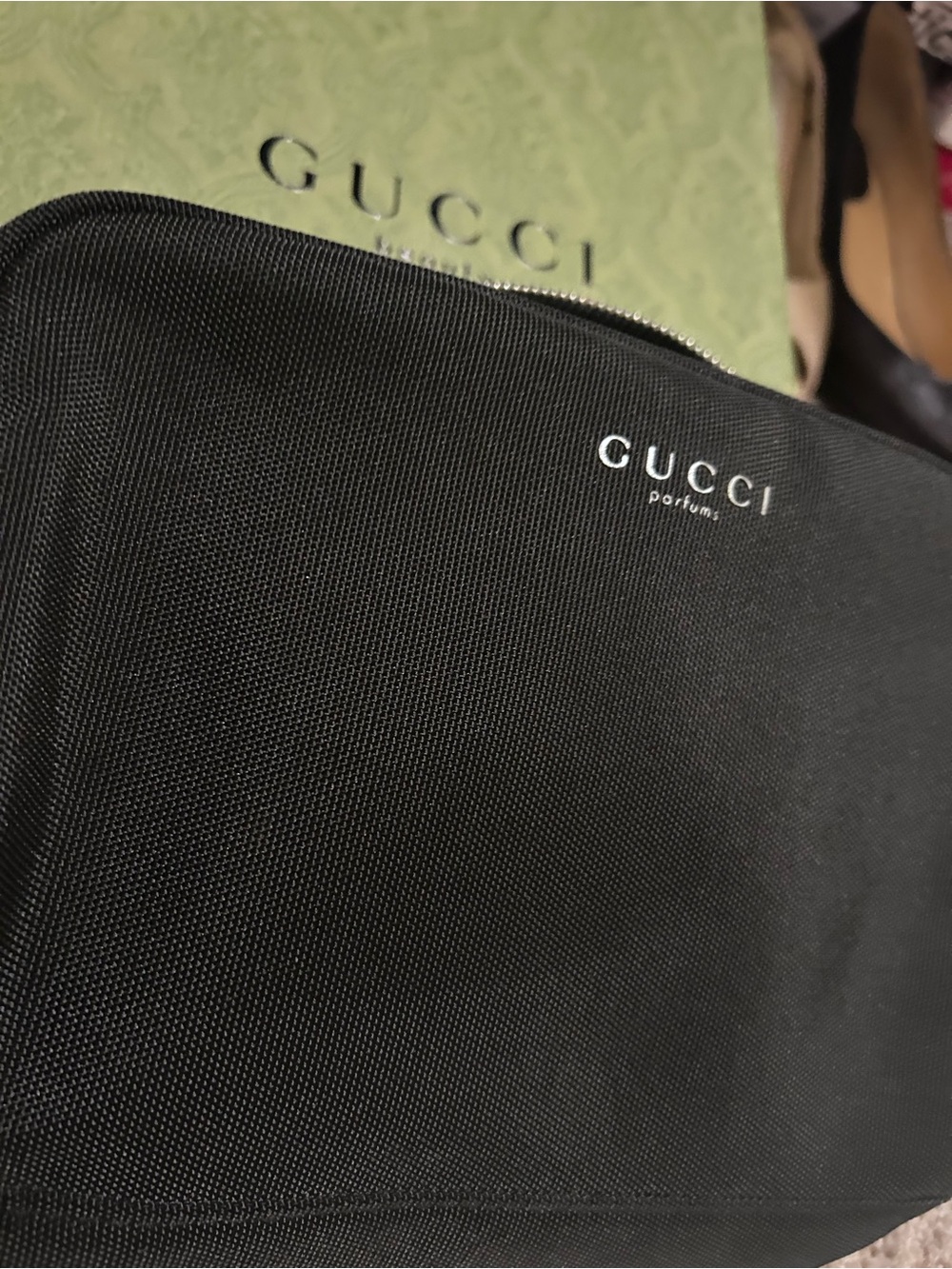 Gucci Black beauty bag with Silver Logo - Picture 6 of 6